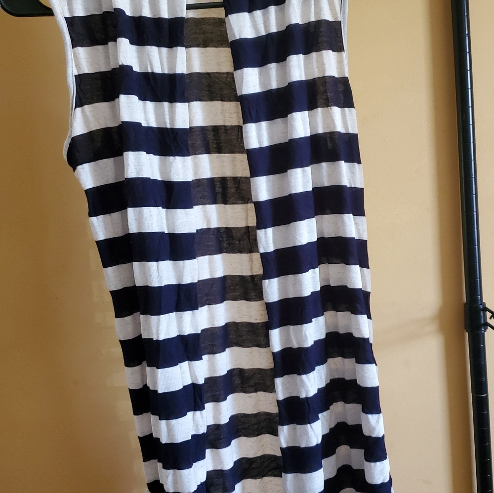 Vibe Women's top, vest, Size Small - Picture 7 of 7